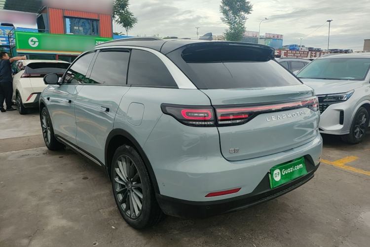 Used Leapmotor C11 2024 Range-Extended 300 Luxury Edition Rear Left 45 Deg