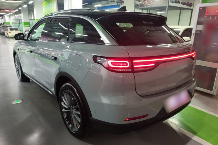 Used Leapmotor C11 2024 Range-Extended 300 Luxury Edition Rear Left 45 Deg