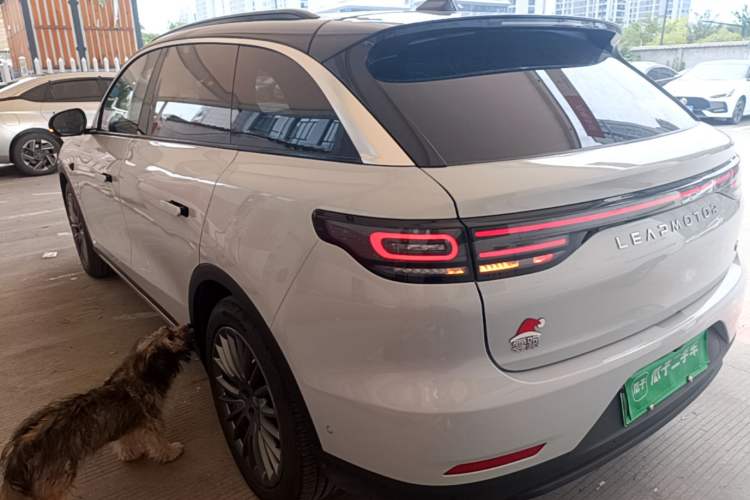 Used Leapmotor C11 2024 All-Electric 580 Luxury Edition Rear Left 45 Deg