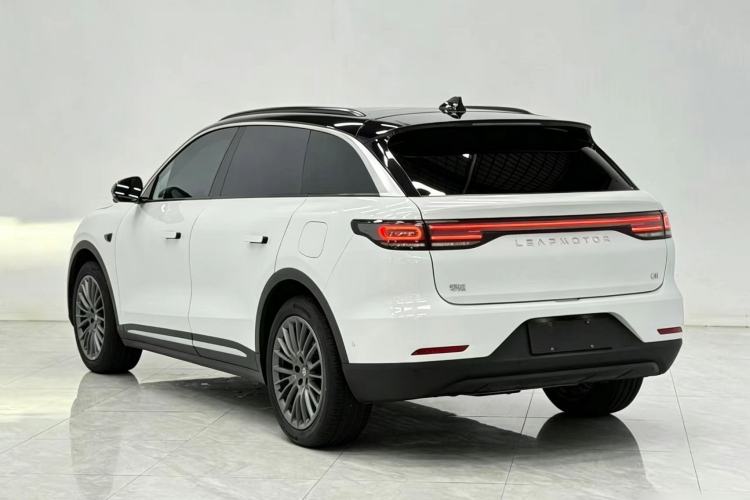 Used Leapmotor C11 2024 Range-Extended 300 Luxury Edition Rear Left 45 Deg