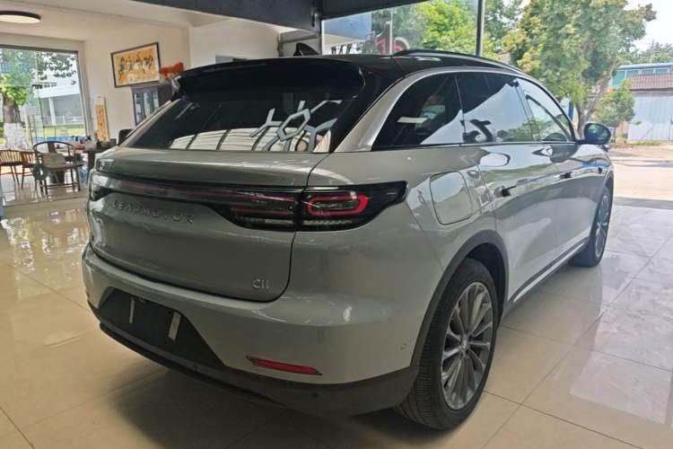 Used Leapmotor C11 2024 Range-Extended 300 Luxury Edition Rear Right 45 Deg