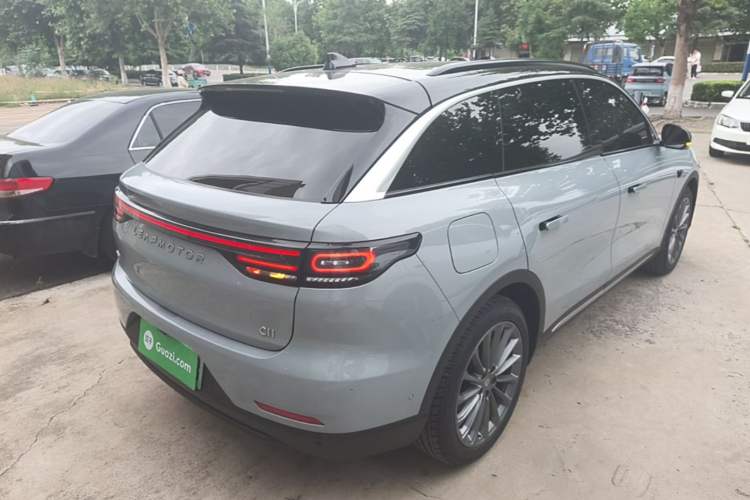 Used Leapmotor C11 2024 Range-Extended 300 Luxury Edition Rear Right 45 Deg