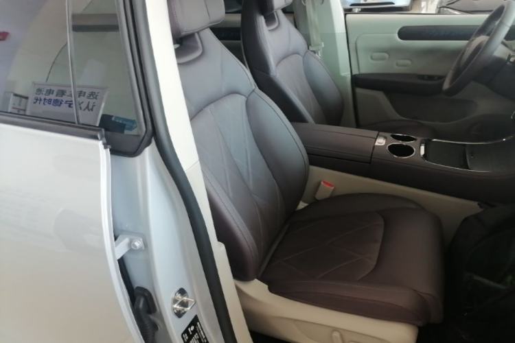 Used Leapmotor C11 2024 All-Electric 580 Luxury Edition Right Front Seat