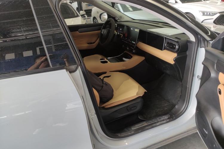 Used Leapmotor C11 2024 All-Electric 580 Luxury Edition Right Front Seat