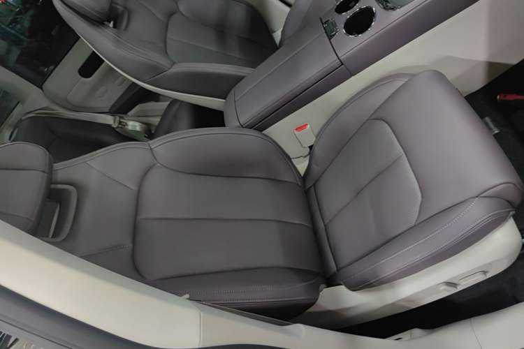 Used Leapmotor C11 2024 Range-Extended 300 Luxury Edition Right Front Seat