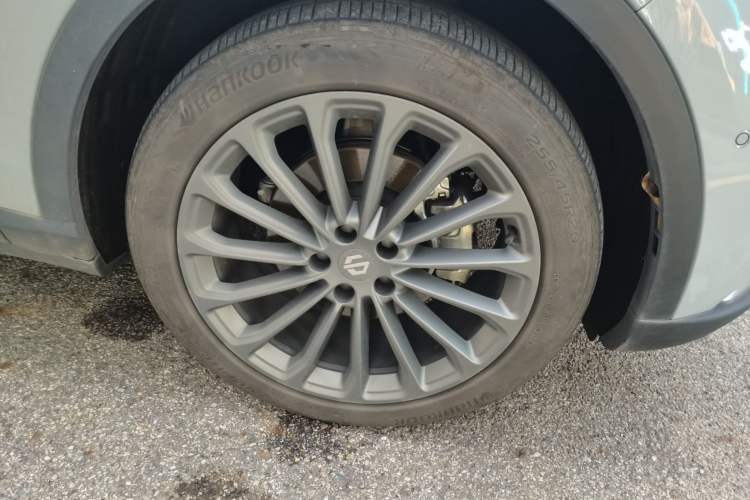 Used Leapmotor C11 2024 Range-Extended 300 Luxury Edition Right Front Wheel Hub