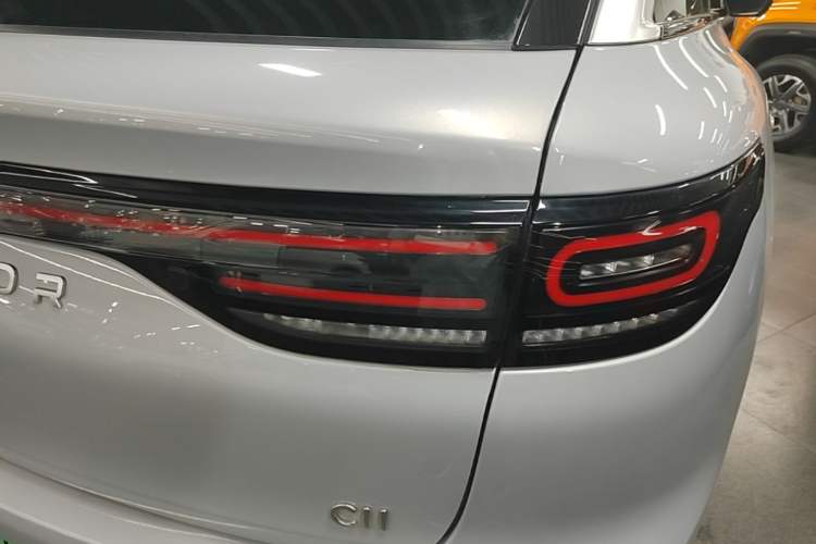 Used Leapmotor C11 2024 Range-Extended 300 Luxury Edition Right Rear Taillight