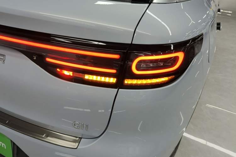 Used Leapmotor C11 2024 All-Electric 580 Luxury Edition Right Rear Taillight