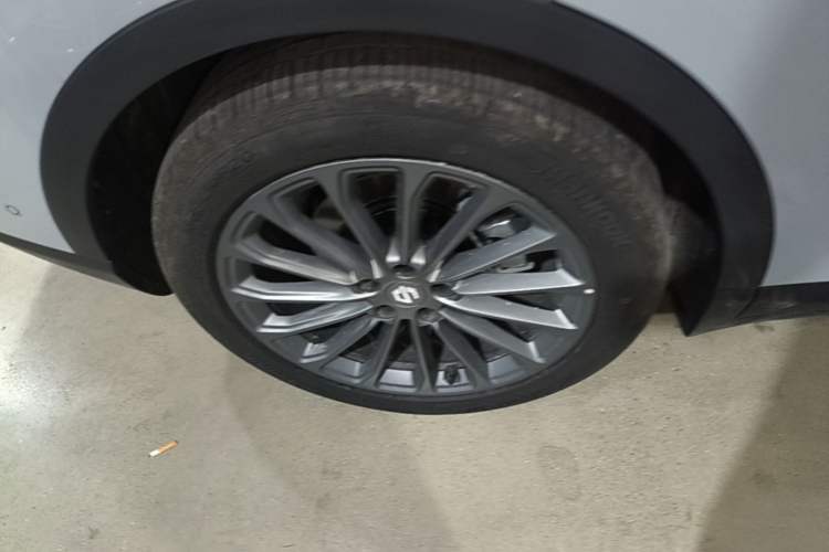 Used Leapmotor C11 2024 All-Electric 580 Luxury Edition Right Rear Wheel Hub