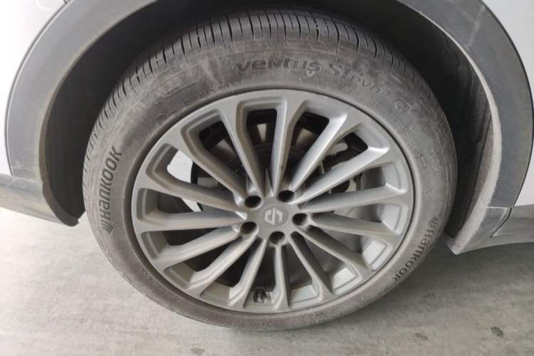 Used Leapmotor C11 2024 All-Electric 580 Luxury Edition Right Rear Wheel Hub