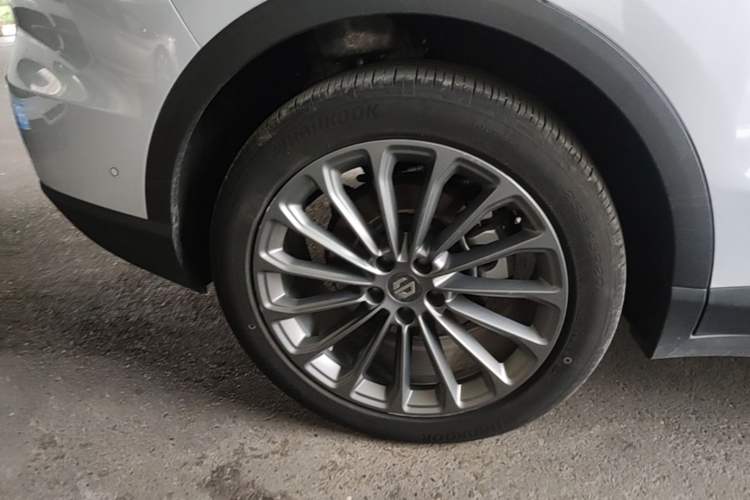 Used Leapmotor C11 2024 Range-Extended 300 Luxury Edition Right Rear Wheel Hub