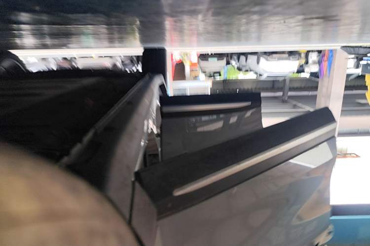 Used Leapmotor C11 2024 Range-Extended 300 LiDAR Edition Right Side Sill