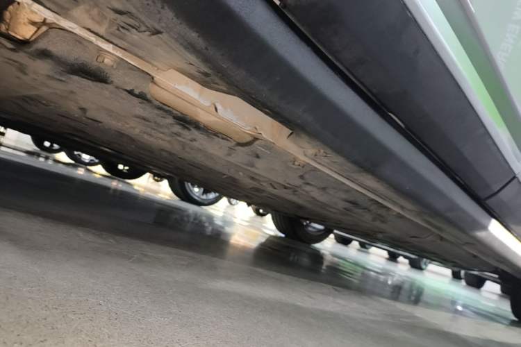 Used Leapmotor C11 2024 All-Electric 580 Luxury Edition Right Side Sill