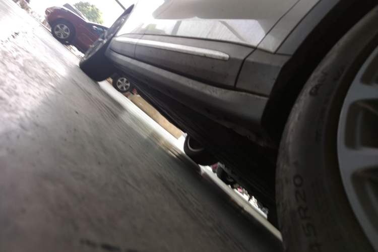 Used Leapmotor C11 2024 All-Electric 580 Luxury Edition Right Side Sill