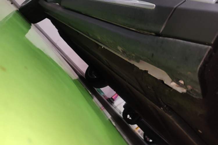 Used Leapmotor C11 2024 Range-Extended 300 Luxury Edition Right Side Sill