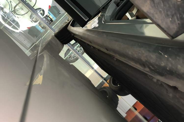 Used Leapmotor C11 2024 All-Electric 580 Luxury Edition Right Side Sill
