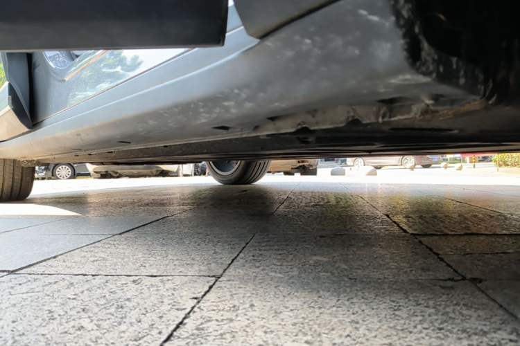 Used Leapmotor C11 2024 All-Electric 580 Luxury Edition Right Side Sill