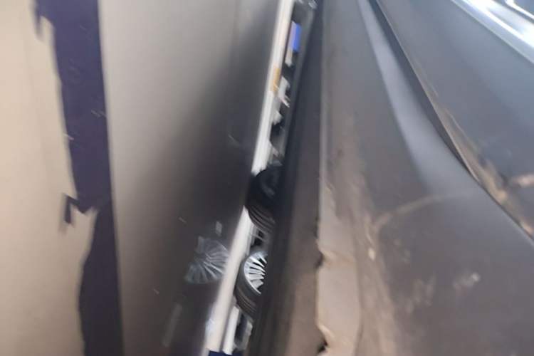 Used Leapmotor C11 2024 Range-Extended 300 Luxury Edition Right Side Sill