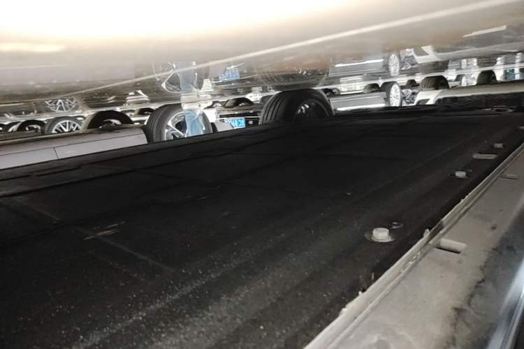 Used Leapmotor C11 2024 All-Electric 580 Luxury Edition Right Side Sill