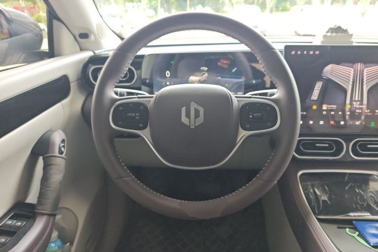 Used Leapmotor C11 2024 Range-Extended 200 Smart Enjoyment Edition Steering Wheel