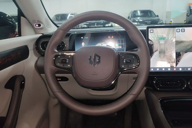 Used Leapmotor C11 2024 All-Electric 580 Luxury Edition Steering Wheel
