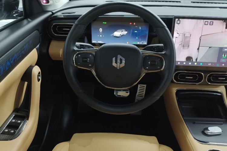 Used Leapmotor C11 2024 All-Electric 580 Luxury Edition Steering Wheel