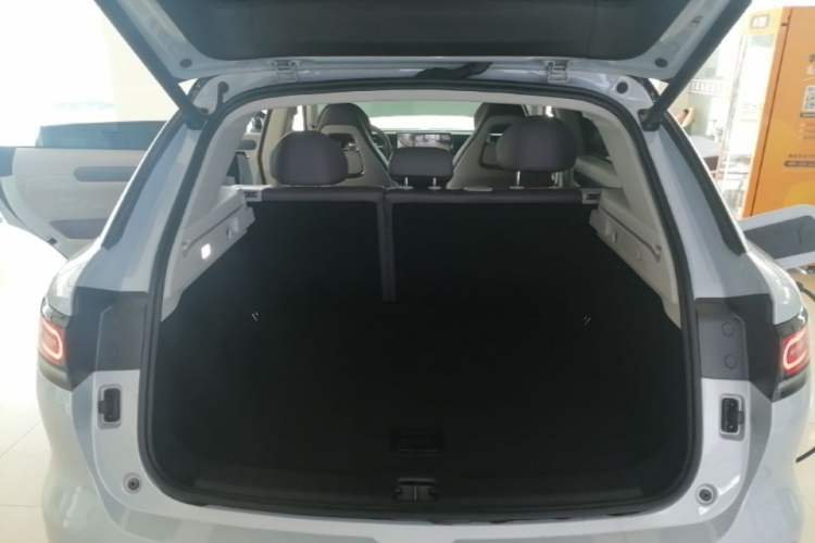 Used Leapmotor C11 2024 All-Electric 580 Luxury Edition Trunk