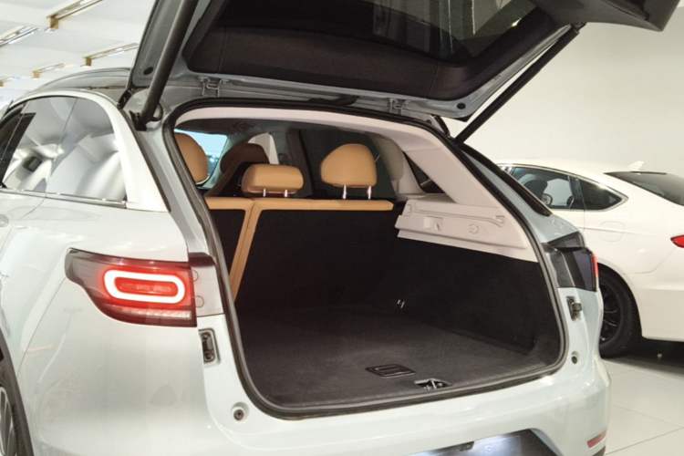 Used Leapmotor C11 2024 All-Electric 580 Luxury Edition Trunk