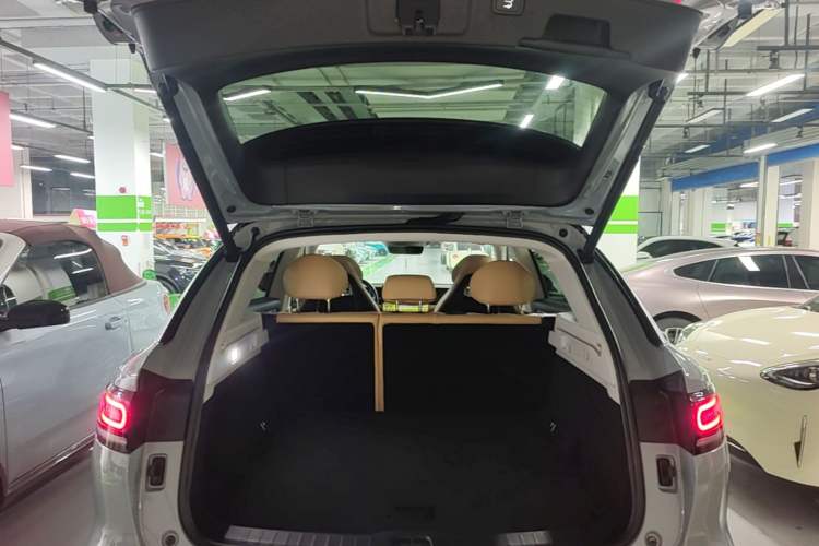 Used Leapmotor C11 2024 Range-Extended 300 Luxury Edition Trunk