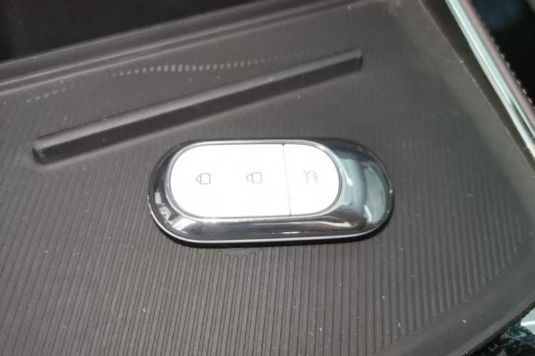Used Leapmotor C11 2024 All-Electric 580 Luxury Edition Vehicle Key