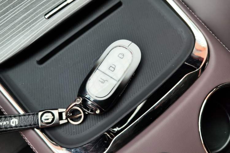Used Leapmotor C11 2024 All-Electric 580 Luxury Edition Vehicle Key