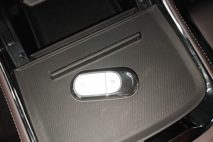 Used Leapmotor C11 2024 All-Electric 580 Luxury Edition Vehicle Key