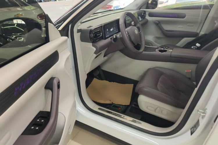 Used Leapmotor C11 2024 All-Electric 580 Luxury Edition Driver Seat