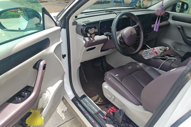 Used Leapmotor C11 2024 All-Electric 580 Luxury Edition Driver Seat