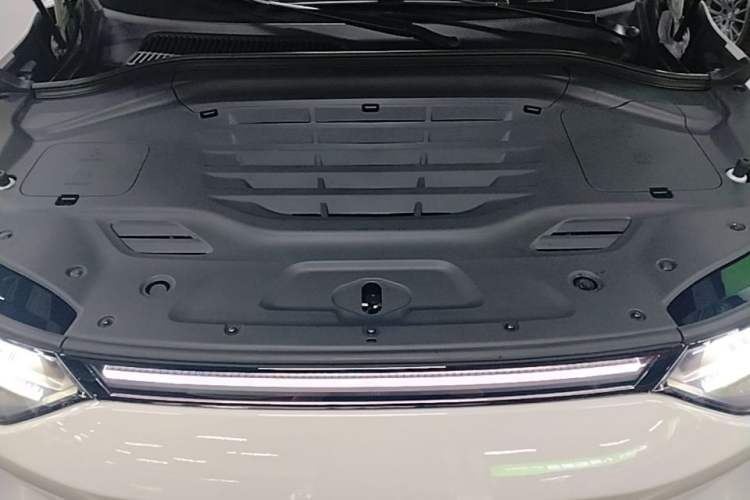 Used Leapmotor C11 2024 All-Electric 580 Luxury Edition Engine Bay