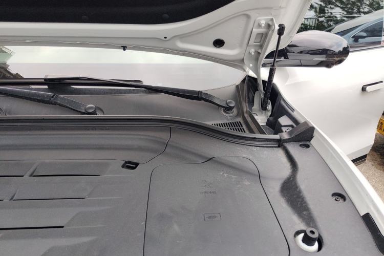 Used Leapmotor C11 2024 All-Electric 580 Luxury Edition Engine Bay Left