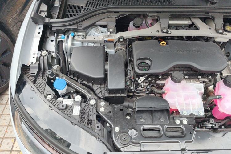 Used Leapmotor C11 2024 Range-Extended 300 Luxury Edition Engine Bay Right