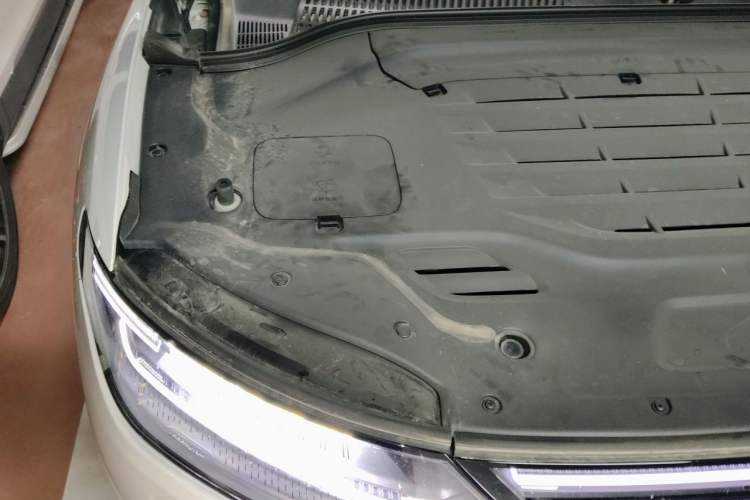 Used Leapmotor C11 2024 All-Electric 580 Luxury Edition Engine Bay Right