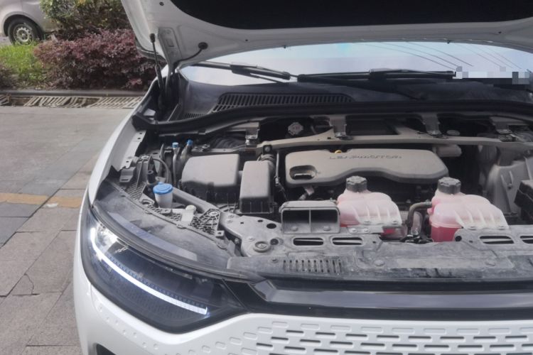 Used Leapmotor C11 2024 Range-Extended 300 Luxury Edition Engine Bay Right