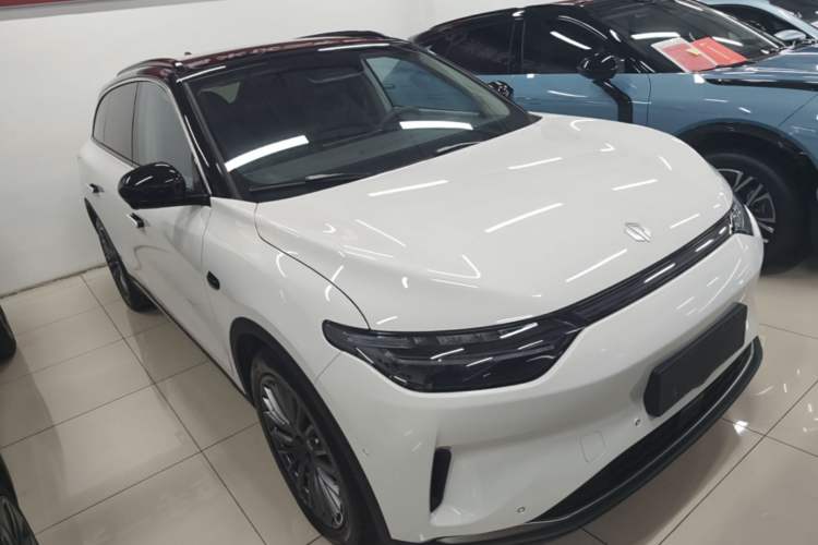 Used Leapmotor C11 2024 All-Electric 580 Luxury Edition Front Right 45 Deg