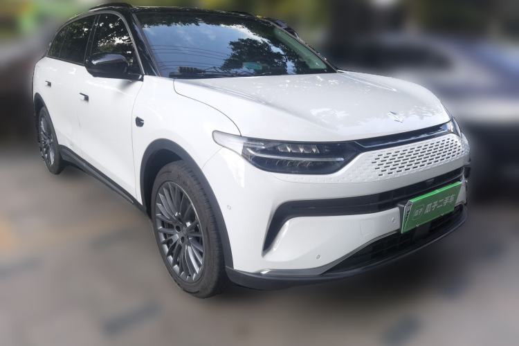 Used Leapmotor C11 2024 Range-Extended 300 Luxury Edition Front Right 45 Deg