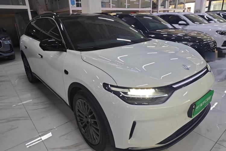 Used Leapmotor C11 2024 All-Electric 580 Luxury Edition Front Right 45 Deg