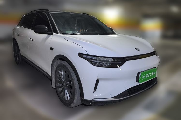 Used Leapmotor C11 2024 All-Electric 580 Luxury Edition Front Right 45 Deg