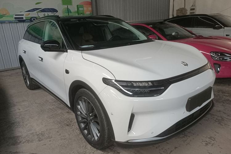 Used Leapmotor C11 2024 All-Electric 580 Luxury Edition Front Right 45 Deg