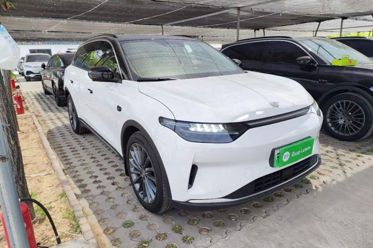 Used Leapmotor C11 2024 All-Electric 580 Luxury Edition Front Right 45 Deg