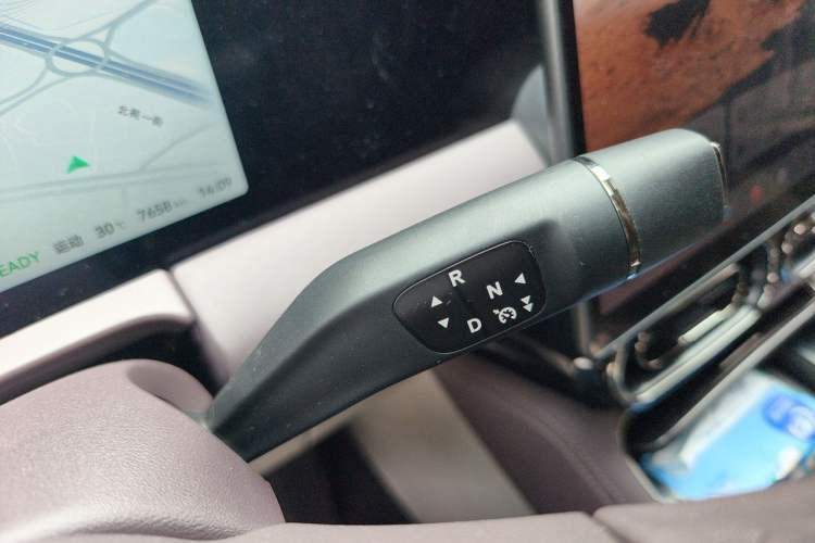 Used Leapmotor C11 2024 Range-Extended 300 Luxury Edition Gear Lever