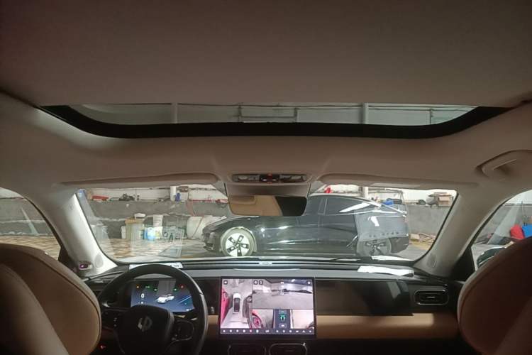 Used Leapmotor C11 2024 All-Electric 580 Luxury Edition Headliner
