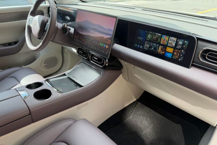 Used Leapmotor C11 2024 All-Electric 580 Luxury Edition Interior 10