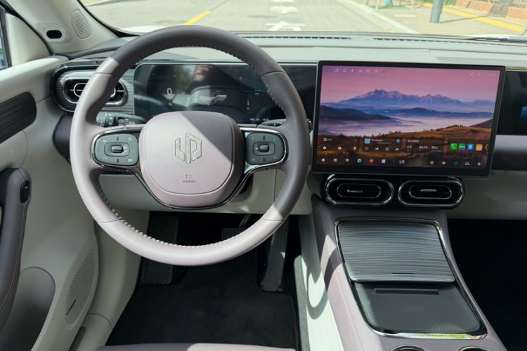Used Leapmotor C11 2024 All-Electric 580 Luxury Edition Interior 7