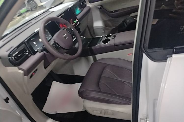 Used Leapmotor C11 2024 All-Electric 580 Luxury Edition Left Front Seat